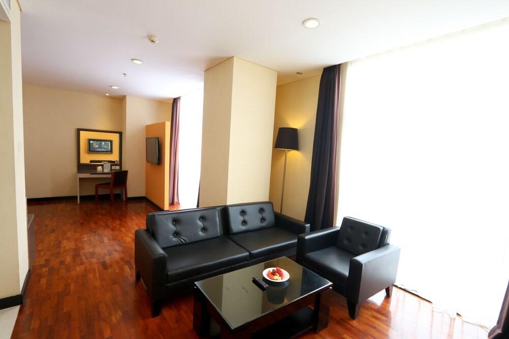 The 1O1 Malang Oj Hotel Екстериор снимка